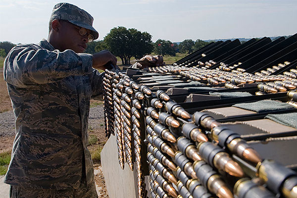 ABD'den Bulgaristan'a ağır silah sevkiyatı