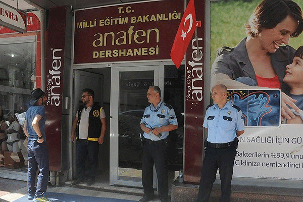 Yalova'da 'paralel yapı' operasyonu