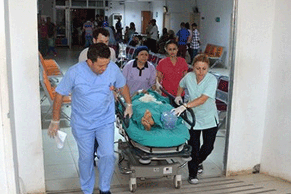 Ailesine kurşun yağdırdı