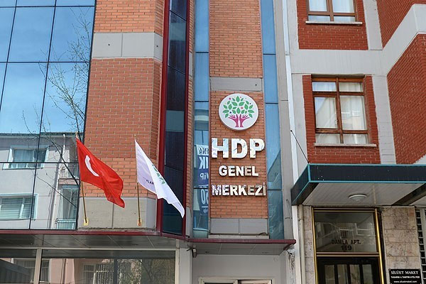 HDP bakanları kendisi belirlemek istiyor