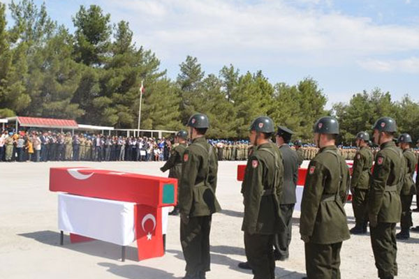 Şehitler memleketlerine uğurlandı