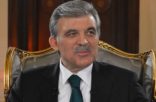 Gül: AK Parti'yi yakından takip ediyorum