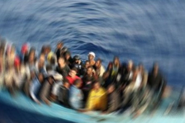 Bodrum'da kaçakçı teknesi battı