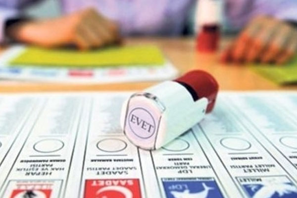 AK Parti  gözünü yurtdışına dikti