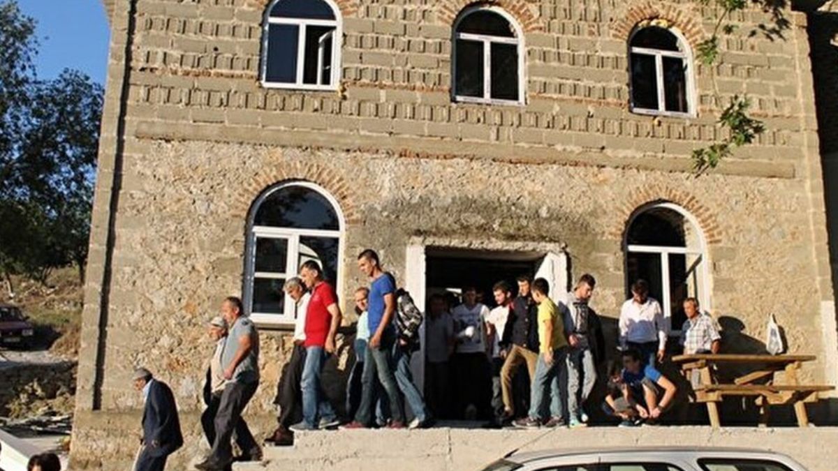 25 yıllık ezan özlemi bitti