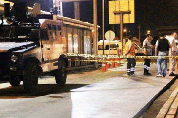 TEM'de polise ateş açıldı