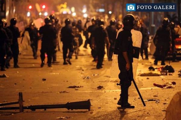 Lübnan'da 'yolsuzluk' ve 'çöp' krizi büyüyor