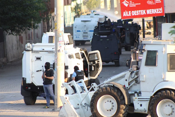 Şırnak’ta hendekler kapatılıyor