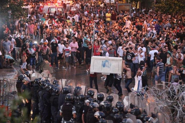 'Lübnan'daki sorun ülkedeki siyasal çöp'