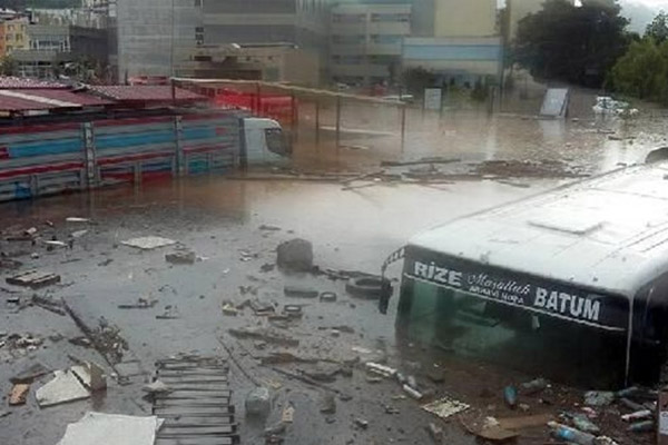 Sel mağdurlarının vergi borçları ertelendi