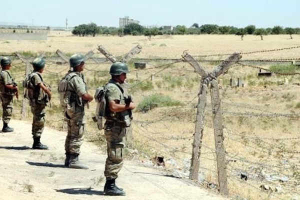 ‘IŞİD, Türkiye sınırına yakın beş köylü ele geçirdi’