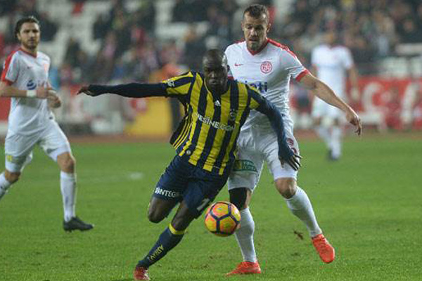 Antalya, Fener'i yıktı