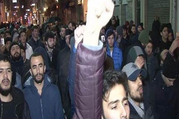 Rusya Büyükelçiliği önünde Halep protestosu