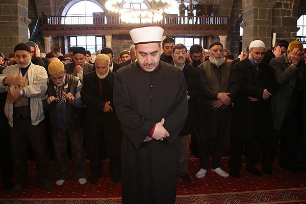 Diyarbakır'da şehitler için gıyabi cenaze namazı