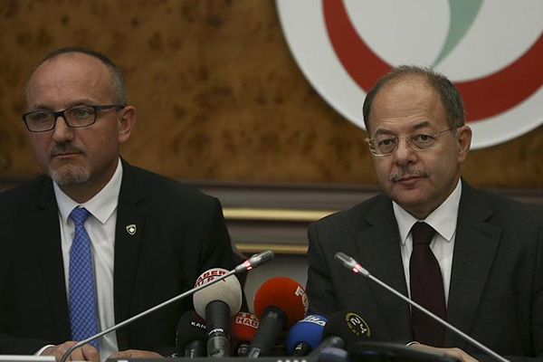 Akdağ: 25'i yoğun bakımda, 83 kişi tedavi altında