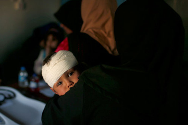 'Sokaktaki sebzeleri toplayıp çocuklarıma yediriyorum'