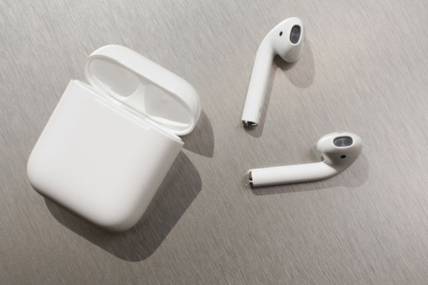 Apple'ın kablosuz kulaklığı Türkiye'de