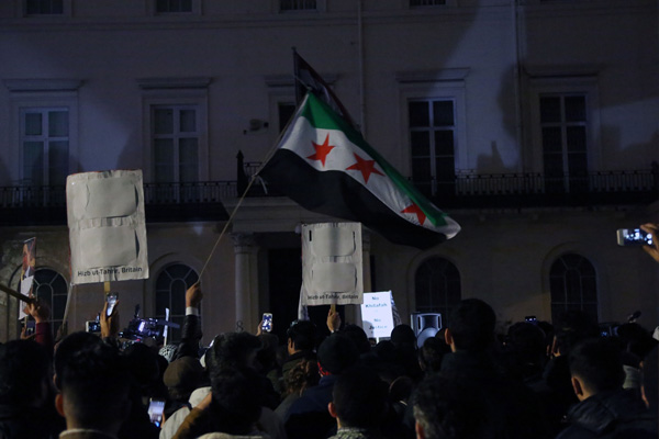 Londra'da 'Halep' protestosu