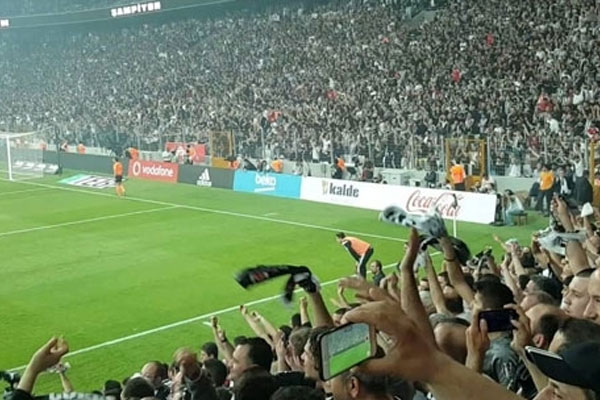 'Şehitler için' 40 bin bilet satıldı