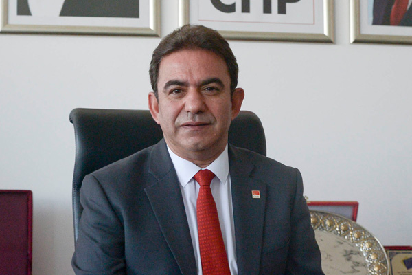 CHP'den başkanlık sistemine 'ucube' eleştirisi