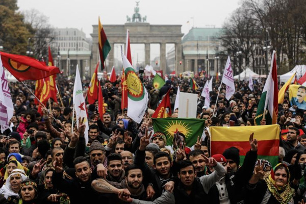 Alman gazeteci: Almanya PKK'yı koruyor