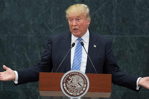 Trump ABD'li teknoloji devlerinin yöneticileriyle buluştu