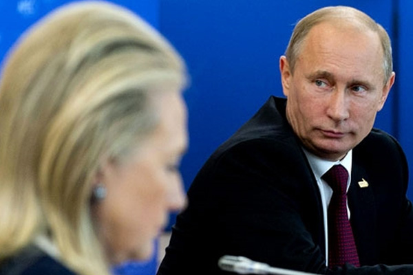 ''Putin, Hillary Clinton'dan intikam almak...''