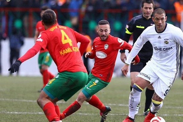 Polis, Amedspor futbolcularını darp etti iddiası