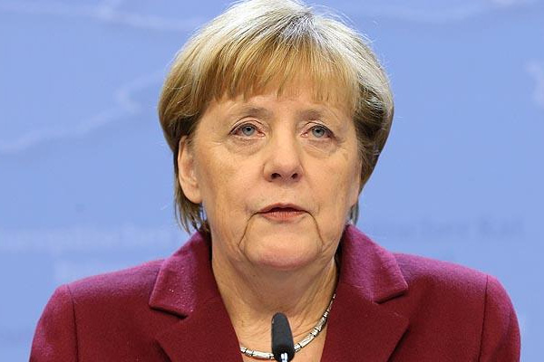 Merkel'den Türkiye'ye övgü