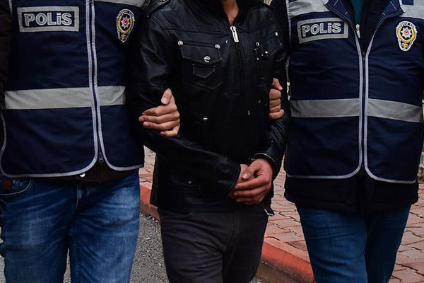 6 ilde FETÖ operasyonu: 30 tutuklama
