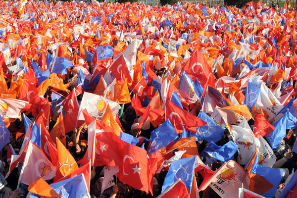 AK Parti'de referandum hazırlığı