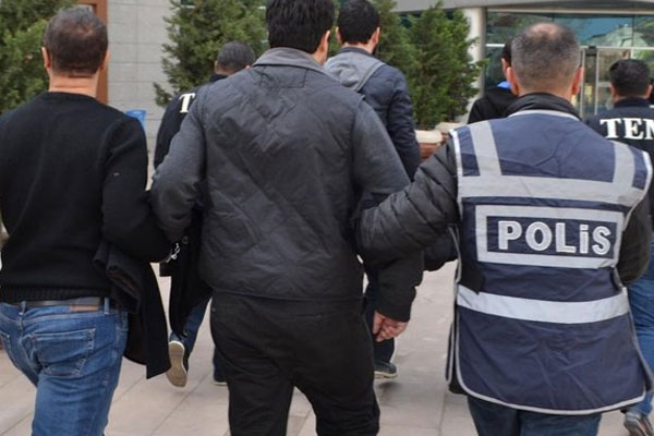 523 askere FETÖ'den gözaltı kararı