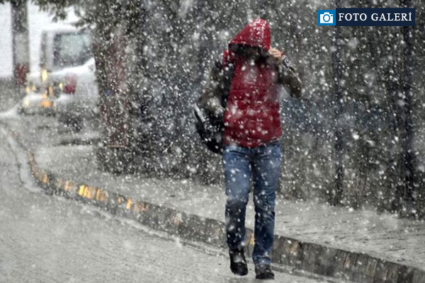 Dikkat! Kar geri geliyor...