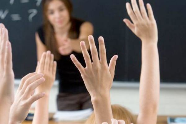 Açığa alınan 900 öğretmen geri döndü