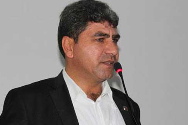 AK Partili Başkan partisinden istifa etti