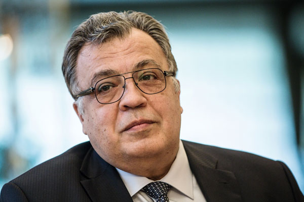 'Karlov, korumasız gezecek kadar güvenirdi'