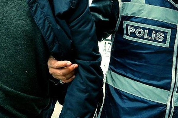 FETÖ'ye 'mahrem abi' operasyonu