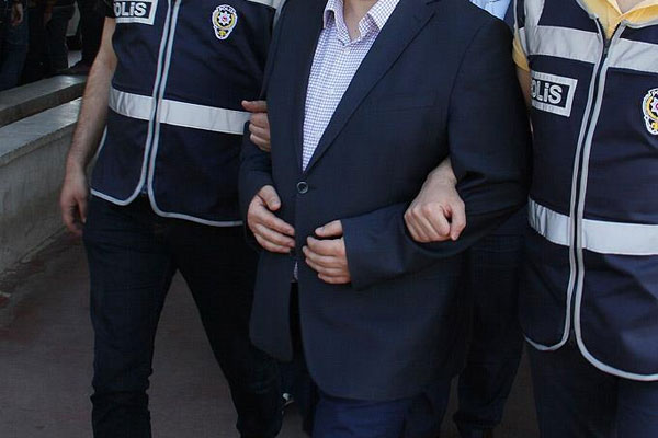 Akademisyenlere FETÖ operasyonu: 14 gözaltı