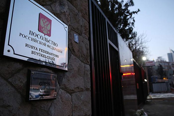 Rus Büyükelçiliği önünde geniş önlemler