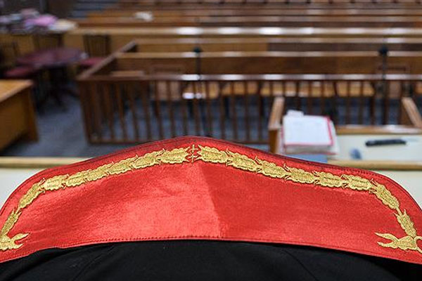 96 hakim ve savcı görevden uzaklaştırıldı