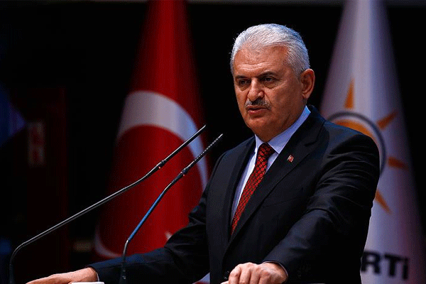 Yıldırım ve milletvekilleri 'Anayasa'yı görüştü