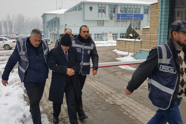 Başmüfettiş, rüşvet alırken suçüstü yakalandı