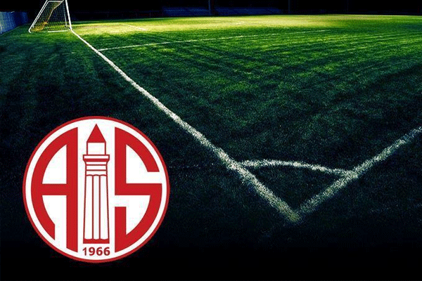 Antalyaspor iki futbolcuyla yollarını ayırdı