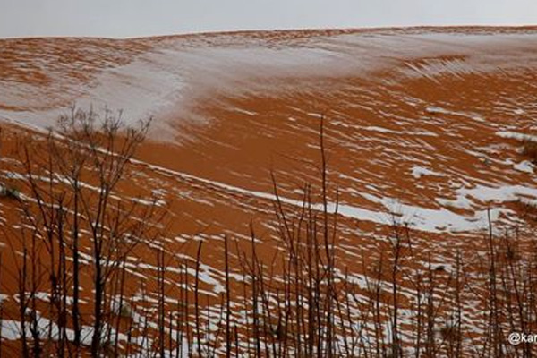 Sahra Çölü'ne kar yağdı