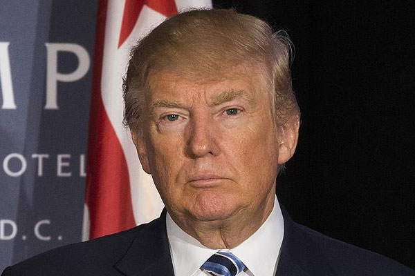 Trump nefret ayarlarına geri döndü