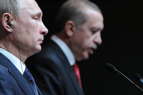 Guardian: Putin, İran ve Türkiye'yle kendi Suriye barışını istiyor