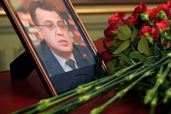 Karlov için Moskova'da cenaze töreni