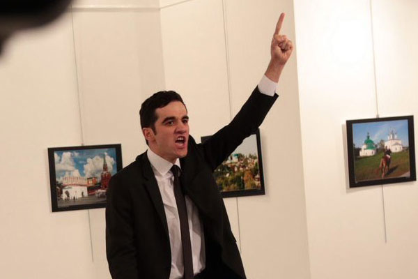 Karlov'un suikastçisi görüşmelerini Instagram üzerinden yaptı