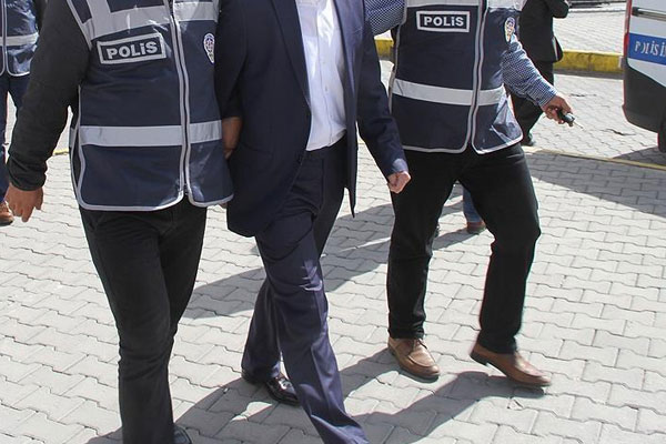 Şanlıurfa merkezli FETÖ operasyonu: 14 gözaltı