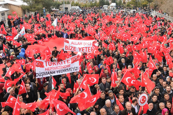 Mardin'de huzur ve kardeşlik mitingi